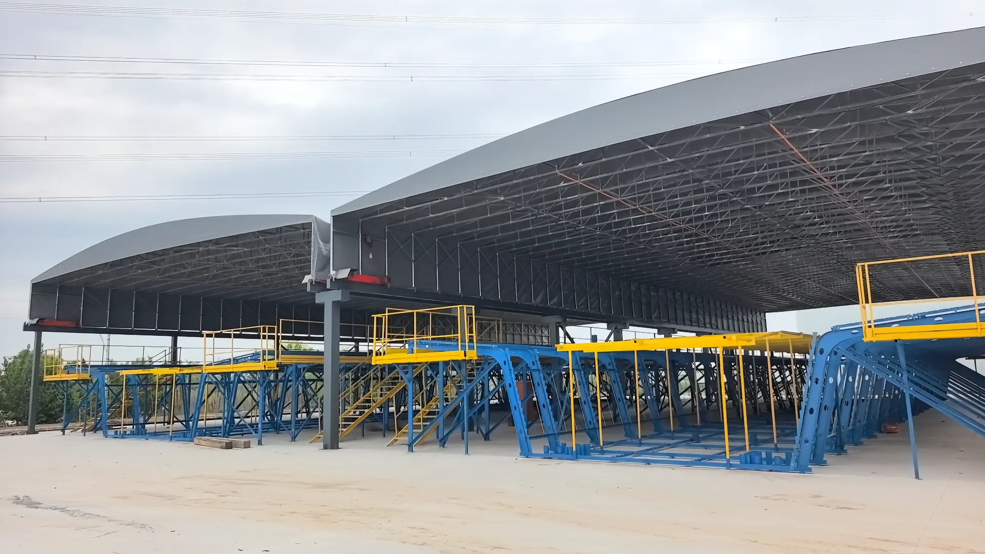 搅拌拖泵,搅拌天泵,车载搅拌泵,混凝土湿喷机,臂架泵,混凝土输送泵